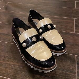 Karl Lagerfeld Black and Cream Pearl Loafers